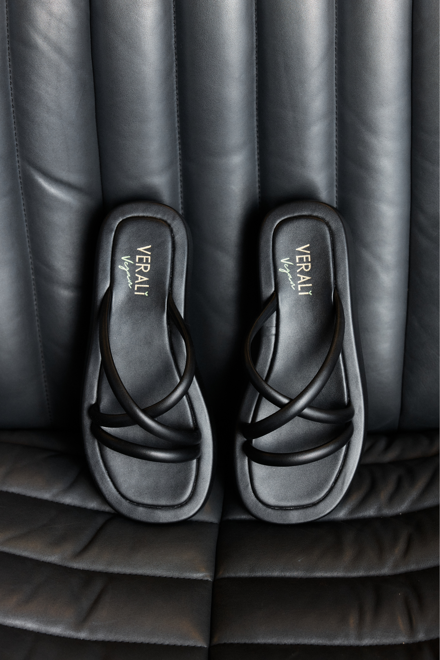 Boaz Flatform Slides - Black